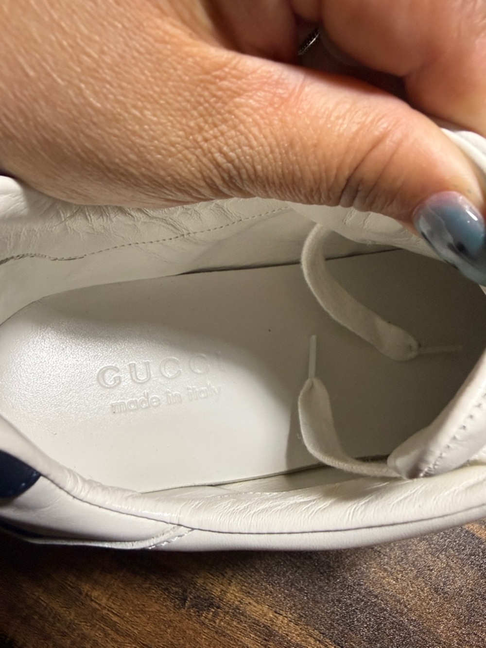 Gucci Men's White and Navy Leather Sneakers - Picture 6 of 11